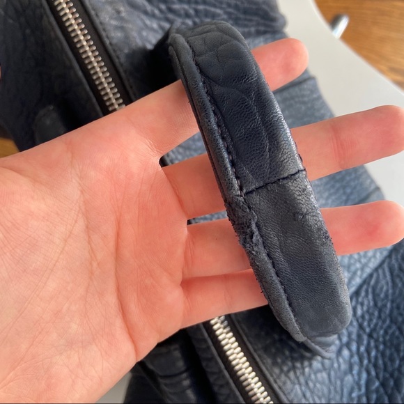 🎁Authentic Alexander Wang Navy Blue Leather Bag w/Studded Bottom 🎁 - Picture 7 of 8